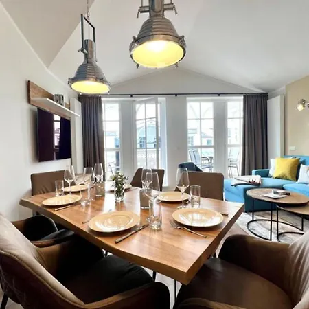 Moderne Mit 2 Schlafzimmern Und Balkon *