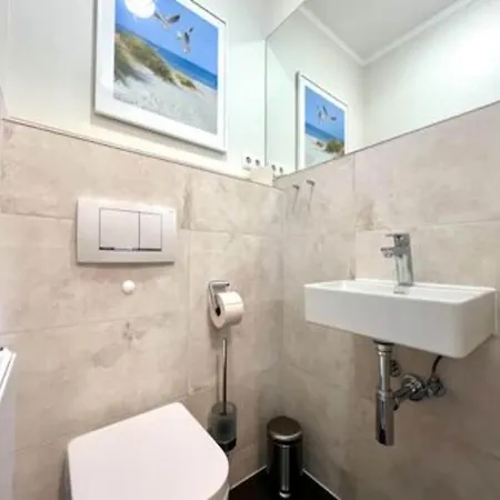Moderne Mit 2 Schlafzimmern Und Balkon Apartment